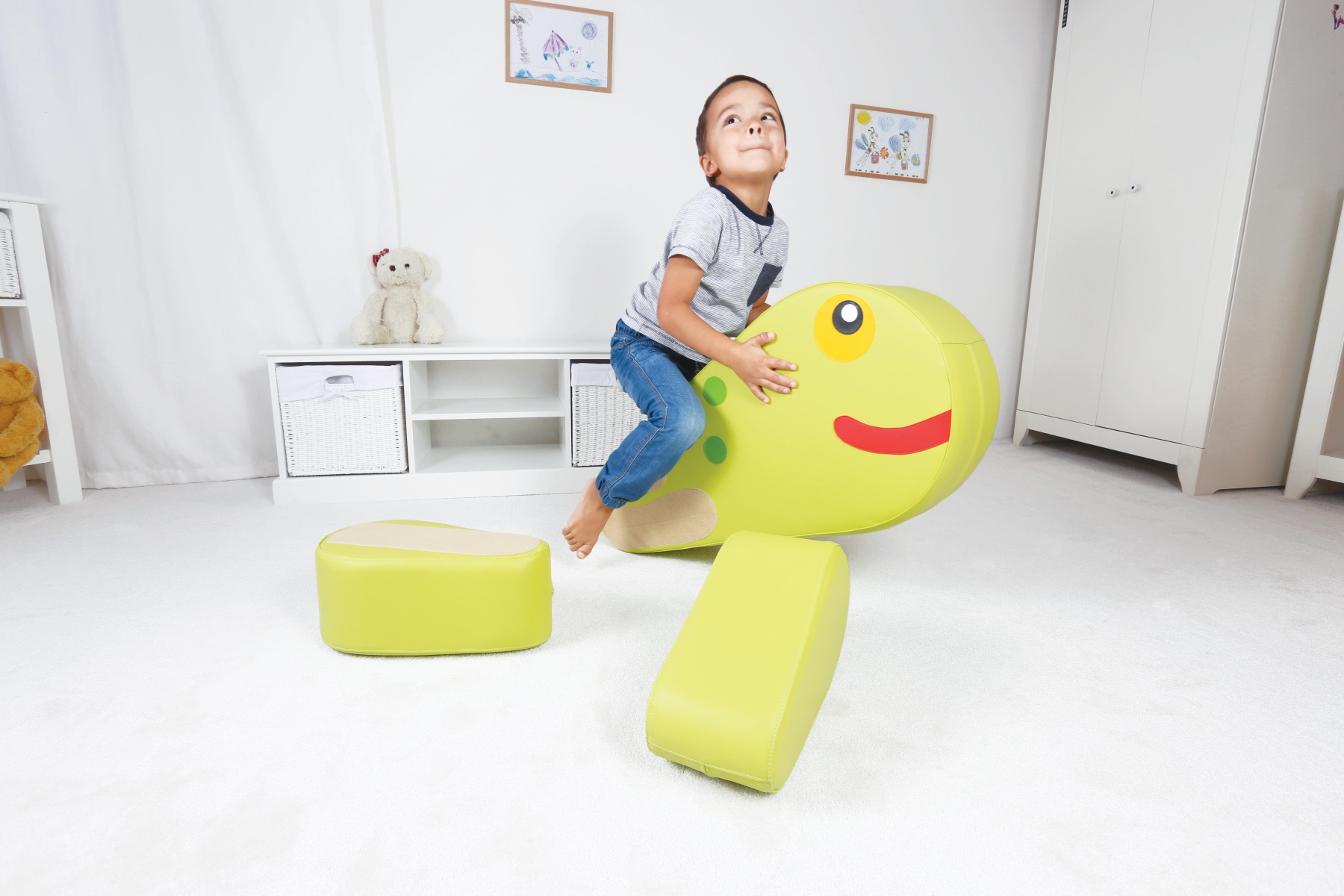 Žába na sezení i klečení