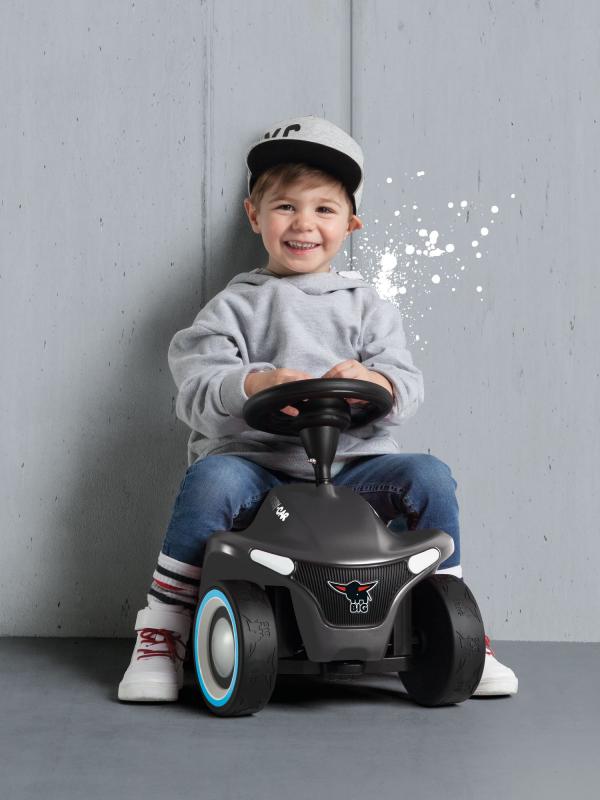 BIG Auto odstrkovadlo Bobby Car Neo antracitové