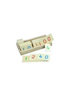Malé dřevěné karty s čísly 1-1000