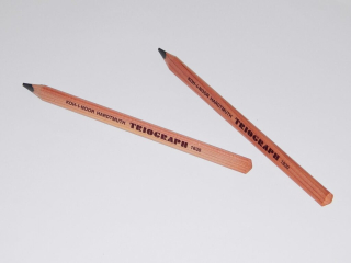Tužka 1830 Triograph natur